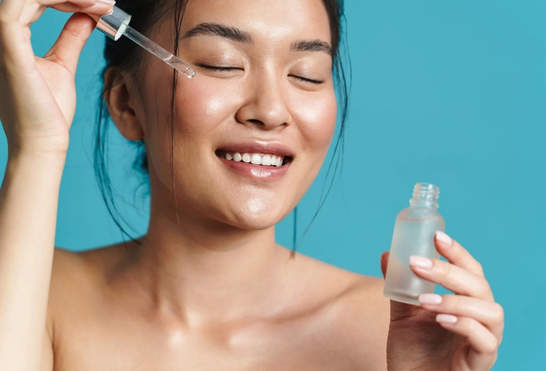 Tại sao dùng serum xong da bị lên mụn hoặc châm chích? Tại sao dùng serum xong da bị lên mụn hoặc châm chích?