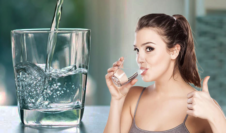 Uống thật nhiều nước Uống đủ nước